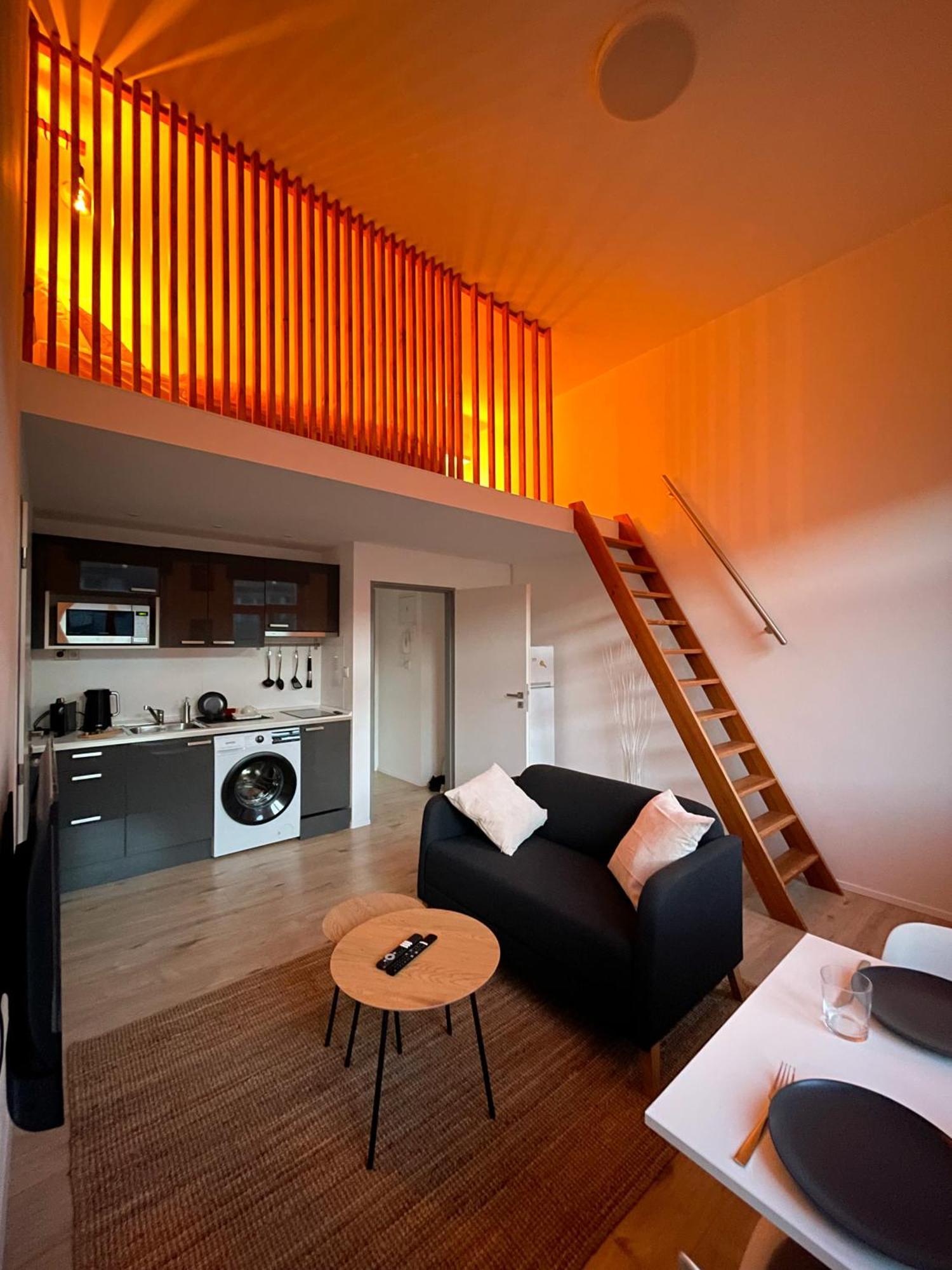 Loft Maniny By Urban Apartments Prague Ngoại thất bức ảnh
